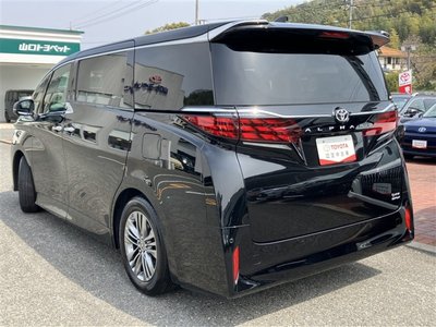 TOYOTA ALPHARD - 4