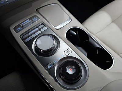 2022 Genesis GV70 photo 9