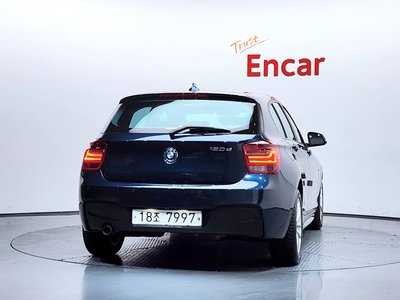 BMW 1 SERIES - 3