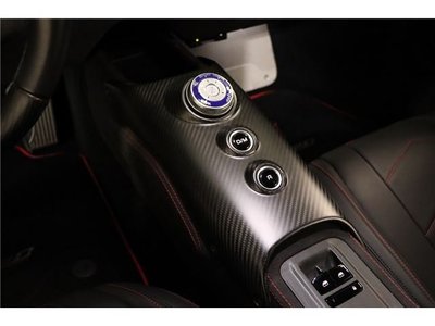 2022 Maserati MC20 thumbnail 35