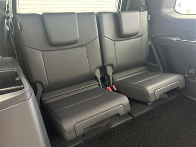 2025 Toyota LAND CRUISER 250 — миниатюра 23