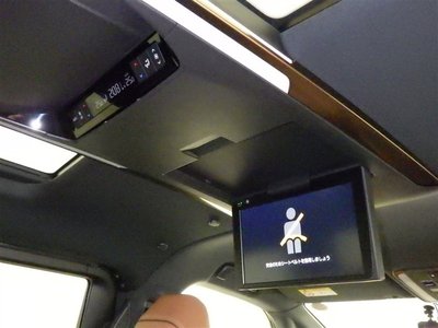 TOYOTA VELLFIRE - 10