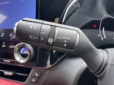 2023 Lexus NX — миниатюра 28