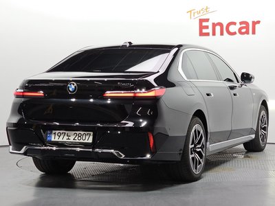2024 BMW 7 SERIES photo 4