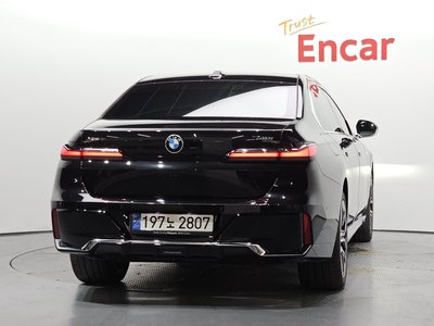 2024 BMW 7 SERIES photo 3