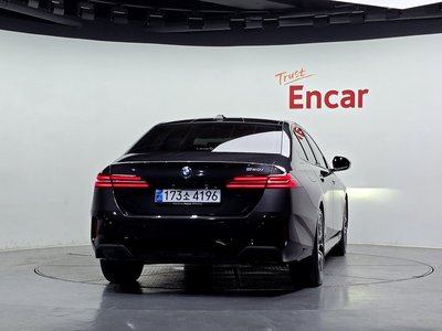 BMW 5 SERIES - 4