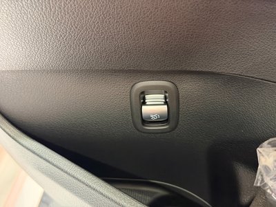 2022 Mercedes-BENZ C-CLASS 缩略图 33
