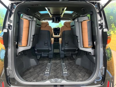 صورة مصغرة 11 لـ 2024 Toyota VELLFIRE