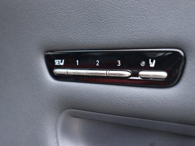 صورة مصغرة 19 لـ 2021 Lexus LS
