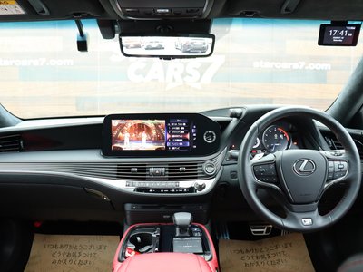 صورة 8 لـ 2021 Lexus LS