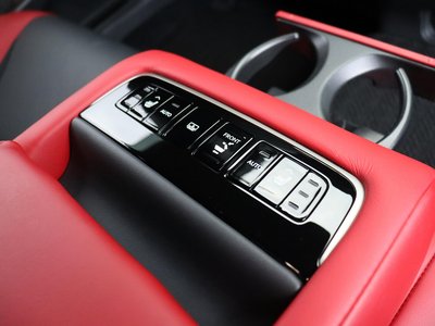صورة مصغرة 76 لـ 2021 Lexus LS
