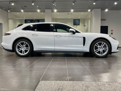 PORSCHE PANAMERA - 5