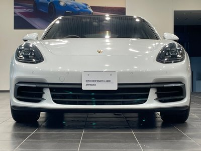 PORSCHE PANAMERA - 3