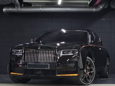 ROLLS-ROYCE GHOST