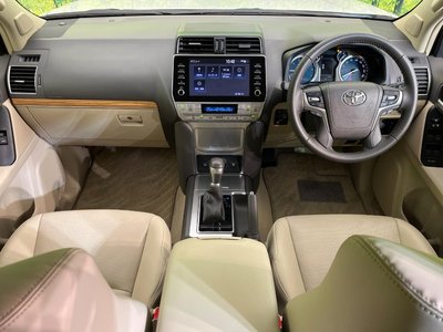 TOYOTA LAND CRUISER PRADO - 2