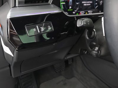 2023 AUDI E-TRON — миниатюра 32