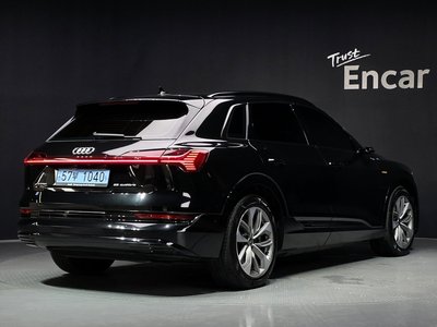 2023 AUDI E-TRON — фото 5