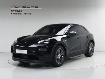 PORSCHE MACAN - 1