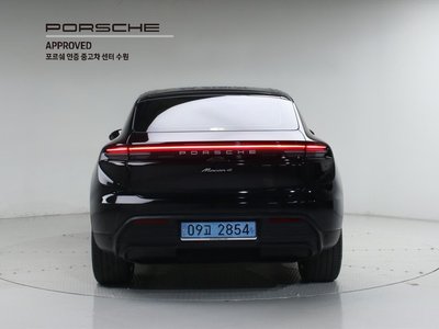 PORSCHE MACAN - 3