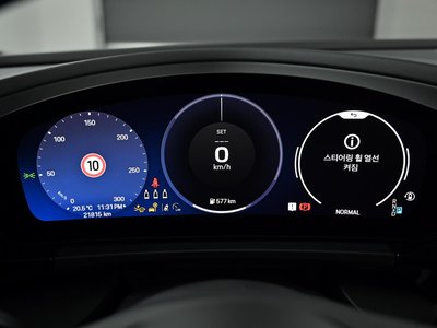 PORSCHE MACAN - 8