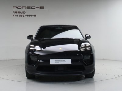 PORSCHE MACAN - 2