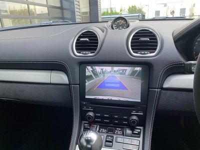 PORSCHE 718 CAYMAN - 3