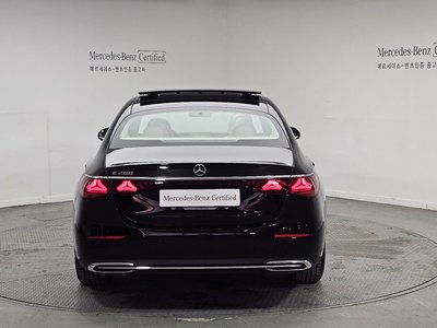 MERCEDES-BENZ E-CLASS - 3