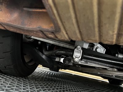 PORSCHE CAYMAN GT4 - 8