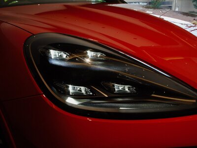 PORSCHE CAYENNE COUPE - 10