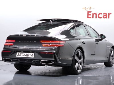 GENESIS G80 (RG3) - 2