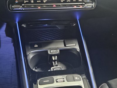 2025 Mercedes-BENZ GLB — миниатюра 12