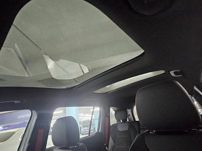 2025 Mercedes-BENZ GLB — миниатюра 16