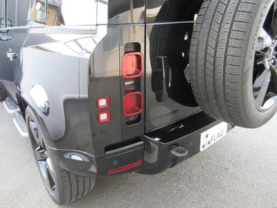 LAND ROVER DEFENDER - 8
