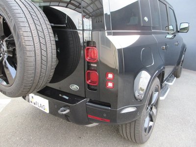 LAND ROVER DEFENDER - 9