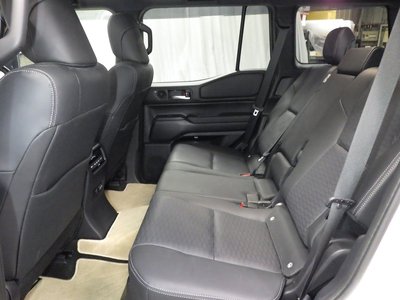 2024 Toyota LAND CRUISER 250 — миниатюра 18