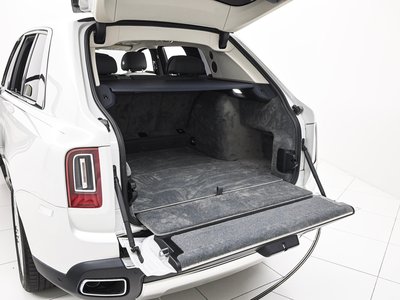 ROLLS-ROYCE CULLINAN - 10