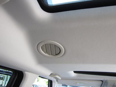 2015 LAND Rover DISCOVERY — миниатюра 68