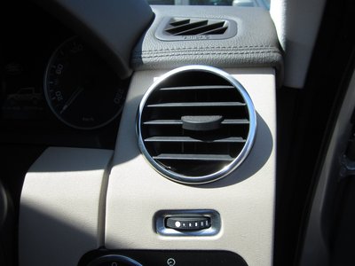 2015 LAND Rover DISCOVERY — миниатюра 23