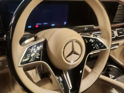 MERCEDES-BENZ GLS - 7