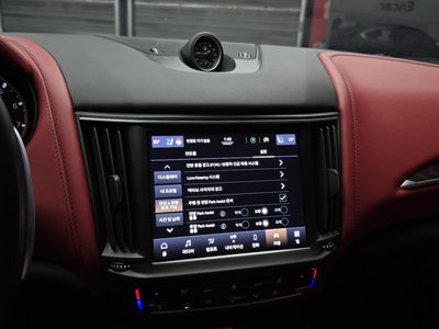 صورة مصغرة 14 لـ 2022 Maserati LEVANTE
