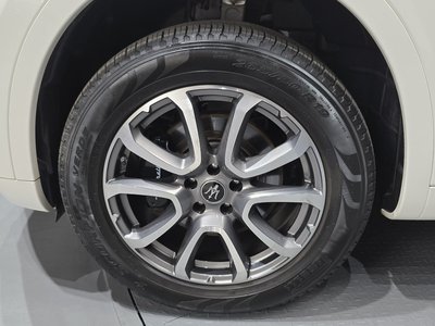 صورة 6 لـ 2022 Maserati LEVANTE