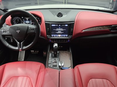 صورة 5 لـ 2022 Maserati LEVANTE