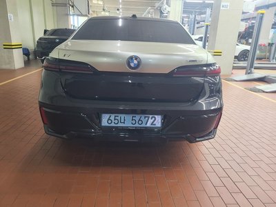 BMW I7 - 3