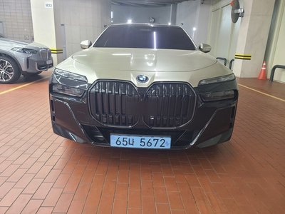 BMW I7 - 2