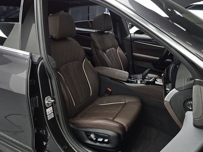 BMW 6 SERIES GT - 10