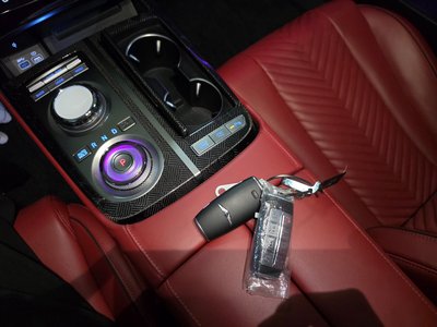 GENESIS G80 (RG3) - 10