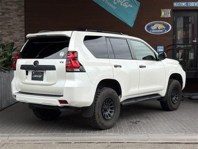 TOYOTA LAND CRUISER PRADO - 8