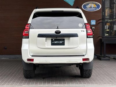 TOYOTA LAND CRUISER PRADO - 9