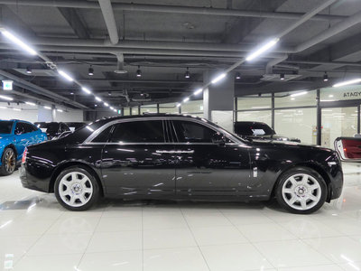 ROLLS-ROYCE GHOST - 4