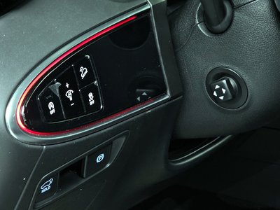 2024 Genesis GV70 — миниатюра 16